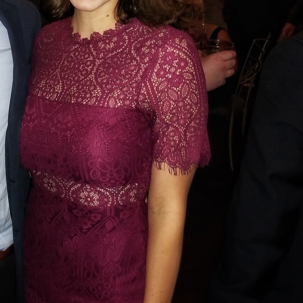 Lulu's maroon lace dress